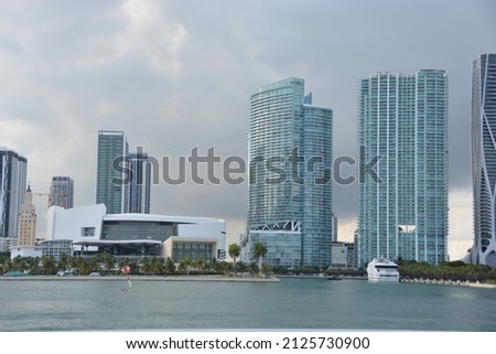 Gorgeous views of the Miami skyline on a cruise along Biscayne Bay