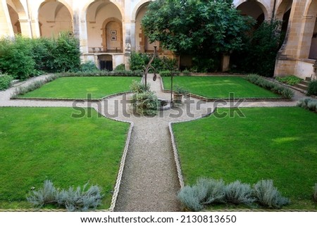 BASILICA-OF-PARAY-LE-MONIAL Stock Photos and Images - Avopix.com