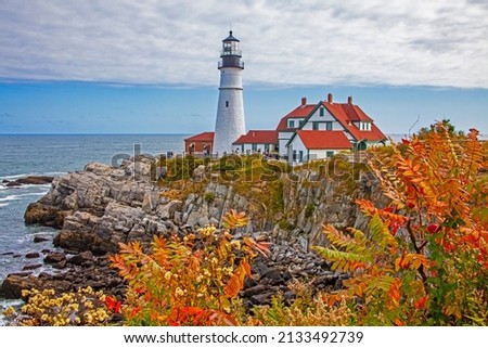 USA, New England, Maine, Cape Elizabeth, Atlantic Portland Head Lighthouse during the Fall season