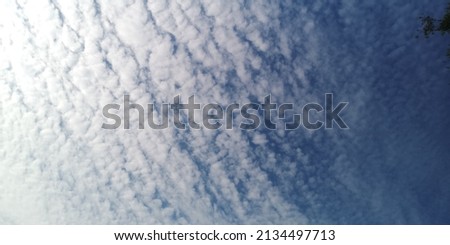 Clouds​ and​ blue​ sky​ in​ the​ morning​