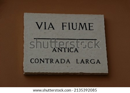 Italy: Road signal (Fiume Street, ancient Large District).