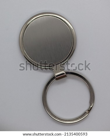 metal round keychain with ring