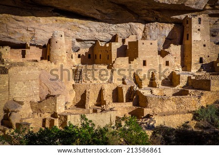 Cliff Palace Indian Ruins, Mesa Verde National Park, Colorado. This spectacular ruin is the largest in all of North America, comprising over 150 rooms. It was built by the Anasazi around 1200 AD. Royalty-Free Stock Photo #213586861