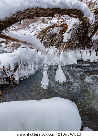 ice forms formed by the effect of cold air in streams