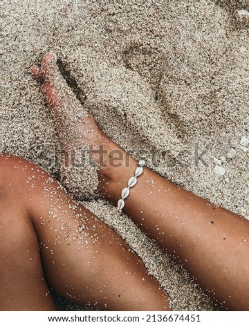 Island Life in Bali - Sandy Feet and Sea Shell Anklet