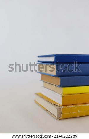 Books on white background_Ukraine colors