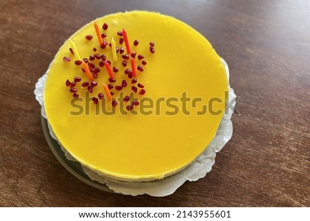 cheesecake pie lemon plate table candles birthday yellow
