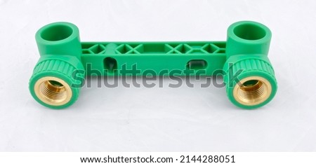 A picture of the tools used in plumbing in high quality