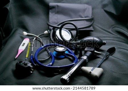 Medical instruments for the diagnosis of diseases in primary care