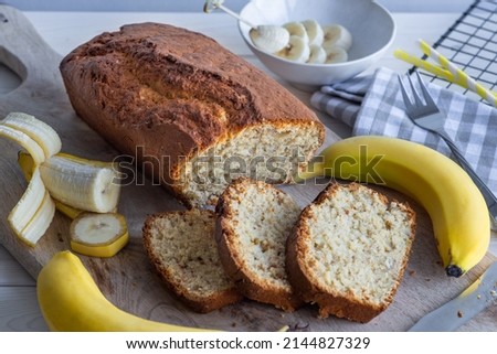 homemade banana bread, fresh baked, fruit cake