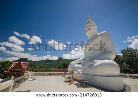 The Big White Buddha Magnificent sculptures