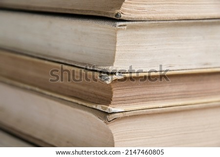 Side view composition with books 