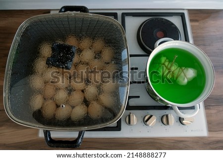 egg paint boiled on the stove