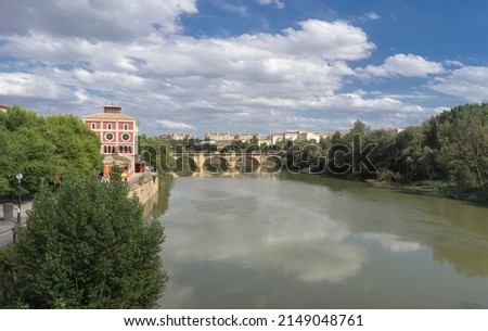 Ebro river passing through the city of logroño. Photo launched from the stone bridge