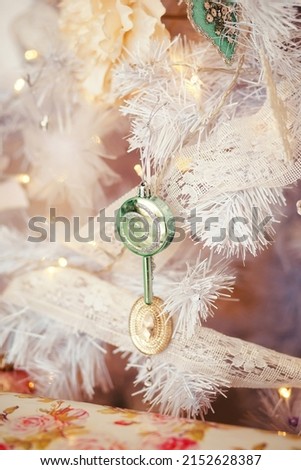 Christmas tree decoration in the style of shabby chic.