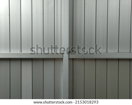 Barriers made of white iron