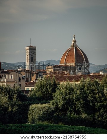 A vertical shot of the Santa Maria Del Fiore in the daytime 