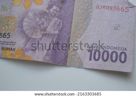 One thousand thousand rupiah denomination issued by Bank Indonesia which is used as a means of buying and selling transactions, Indonesian paper currency