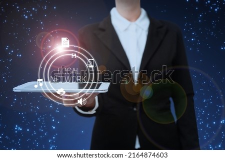 Handwriting text Local Network. Conceptual photo Intranet LAN Radio Waves DSL Boradband Switch Connection Lady in suit holding electrical tablet presenting innovative thinking. Royalty-Free Stock Photo #2164874603