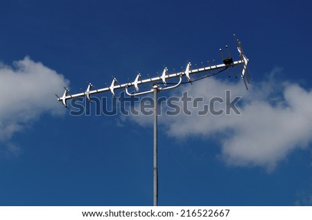 uhf television antenna