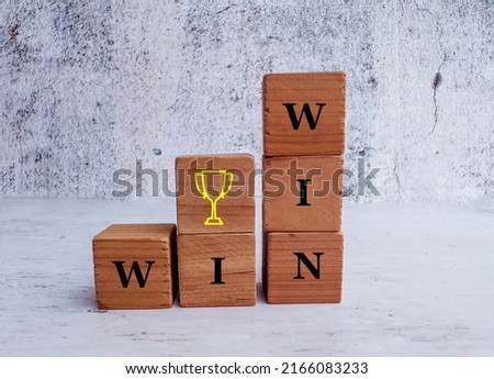 Win win situation text on wooden cubes