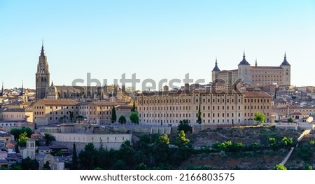 Panoramic view of the city of Toledo at dawn on a sunny day
