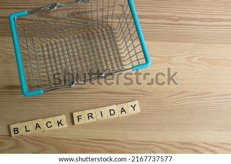 Shopping cart with the word Black Friday