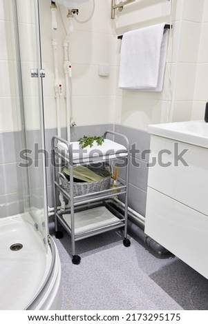 Photo of a shower room in a one-room apartment