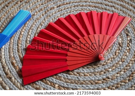 A red fan from Spain