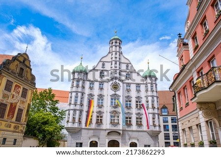 Memmingen, Swabia, Bavaria, Germany: Historic Renaissance Town Hall and flanking neighbouring buildings.
