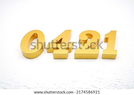   Number 0421 is made of gold-plated teak, 1 cm thick, laid on a white painted aerated brick floor, giving good 3D visibility.                                