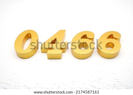    Number 0466 is made of gold-plated teak, 1 cm thick, laid on a white painted aerated brick floor, giving good 3D visibility.                                        