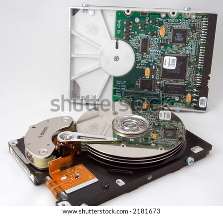 Disk Drives with Reflection