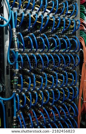 Internet cabling in the data center