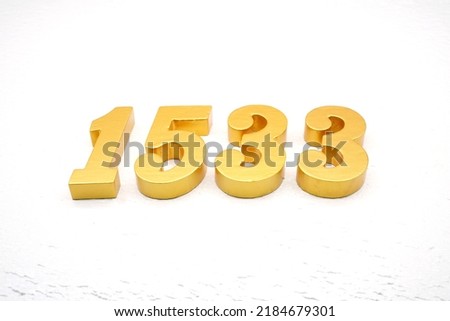    Number 1533 is made of gold painted teak, 1 cm thick, laid on a white painted aerated brick floor, visualized in 3D.                                 