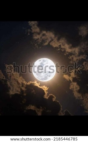 The best thing about a picture is that it never changes, even when the people in it do ... FULL MOON