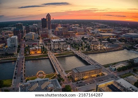 Aerial View of the Des Moine, Iowa Skyline at Sunset Royalty-Free Stock Photo #2187164287