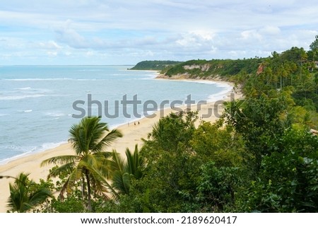 Landscape of the beautiful Espelho beach in Trancoso, Porto Seguro Royalty-Free Stock Photo #2189620417