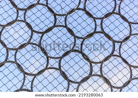 strong wire mesh to protect against falling rocks