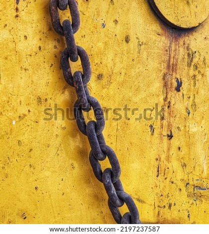 A steel chain that is one of the components of the launcher gantry. Steel Chains are specifically designed for lifting and towing applications with heavy loads.
