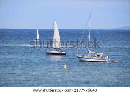 Picture of three sailing ships sailing in the Cantabrian Sea.