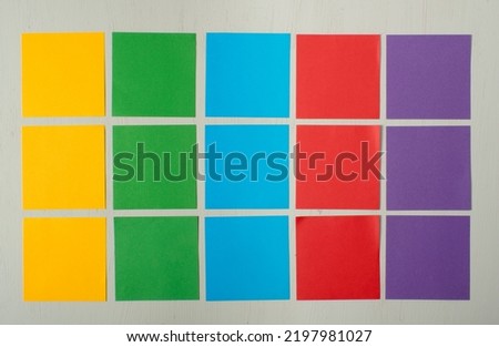 Colored post it, yellow, green, blue, red and violet