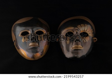 African bronze mask - close-up 