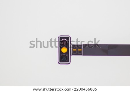 traffic light post yellow light timer