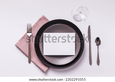 Table etiquette with empty card
