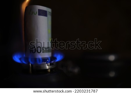 The cost of gas, the euro crisis. 100 euros on a gas burner. Sanctions Russian gas
