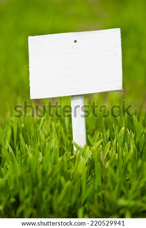 empty sign on green grass 