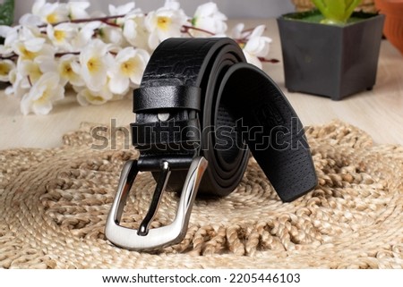 Leather mens belt high quality photo