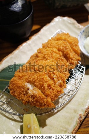 delicious deep fried pork cutlet (Tonkatsu)