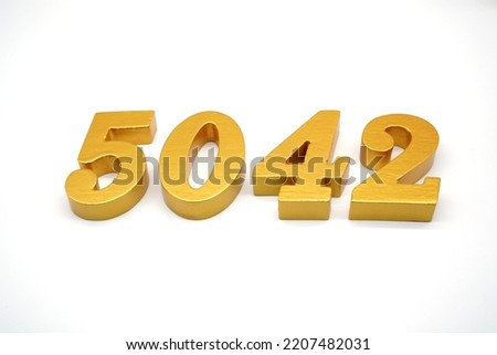    Number 5042 is made of gold-painted teak, 1 centimeter thick, placed on a white background to visualize it in 3D.                               